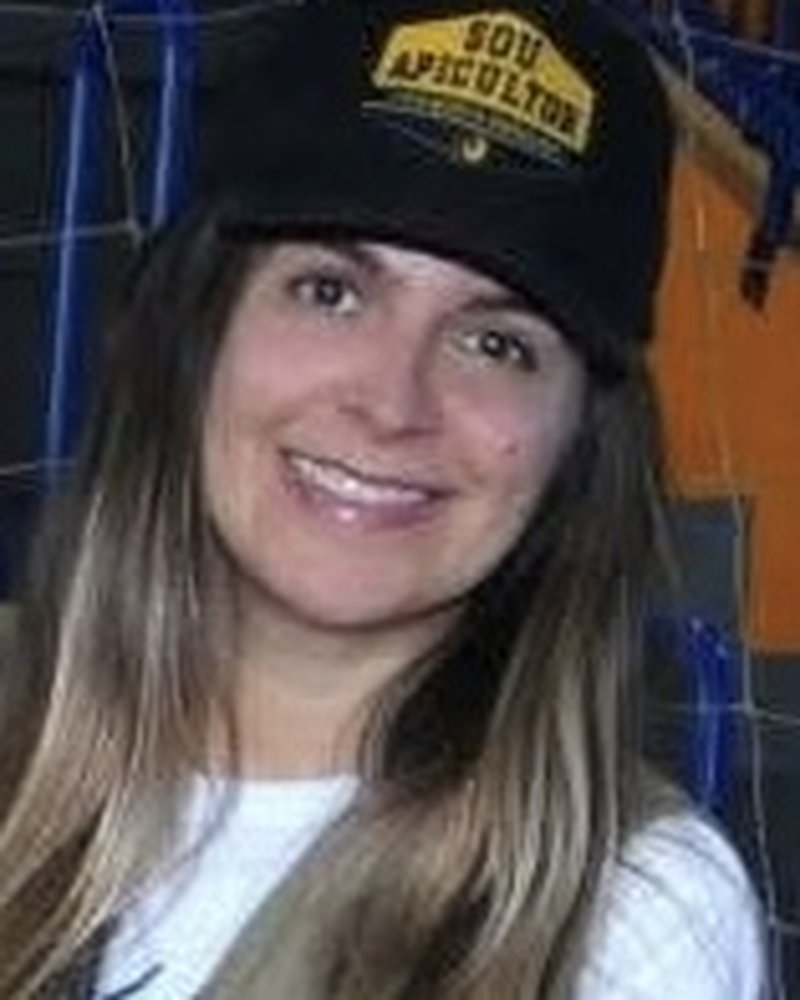 Nágila Cristina Alves