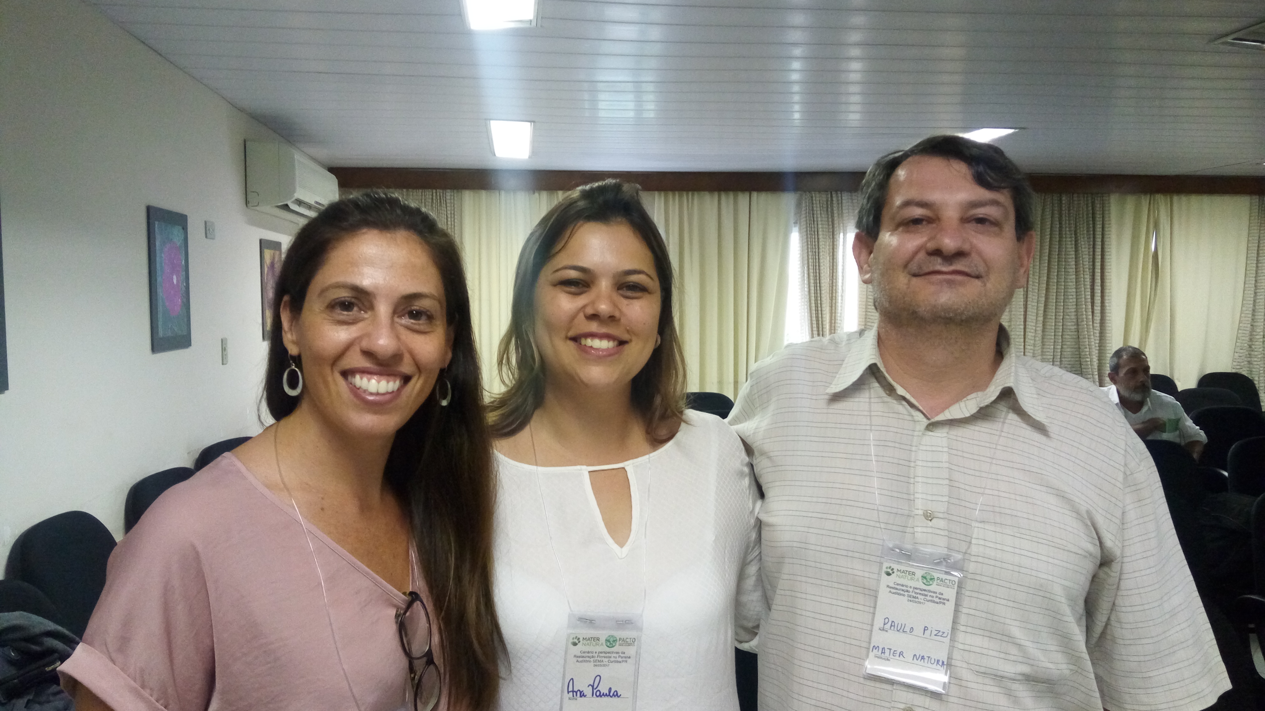 Ludmila Pugliese, Ana Paula Silva e Paulo Pizzi, em evento organizado pelo Pacto e o Mater Natura em 2017 em Curitiba.